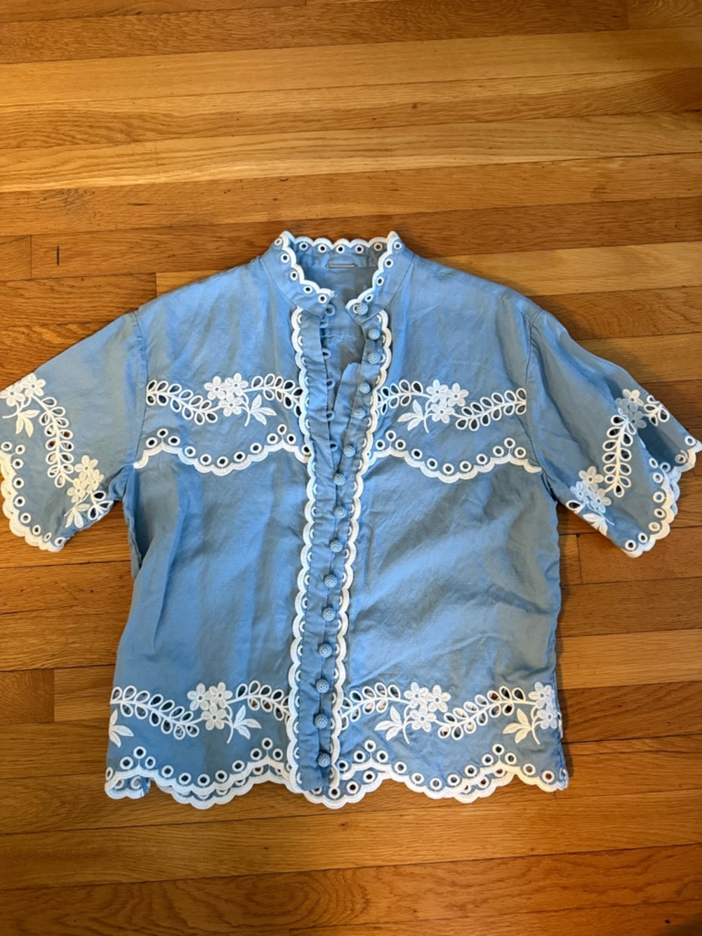 Elie Tahari Light Blue Embroidered Eyelet Button-Up Top